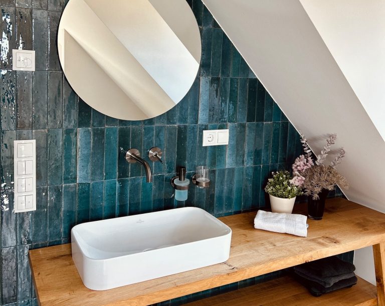 Bad mit Holzwaschtisch Badezimmer Holzwaschtisch modernes Design